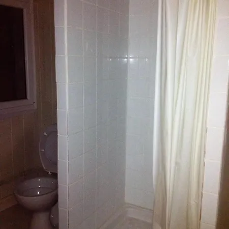 Hebergement Pour 2 Personnes,1 Chambres, Salon, Salle A Manger, Grand Garage Possibilite D'Un Lit 1 Personne Supplementaire Pour 15 Euros Sancoins Exterior foto